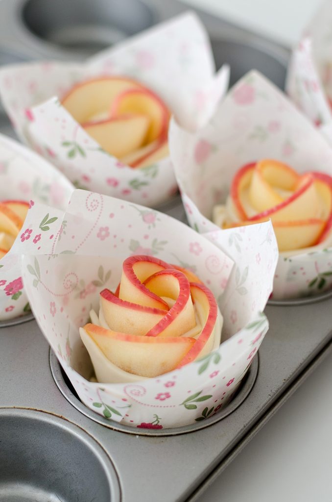 Apfelrosen aus Blätterteig in Muffinform