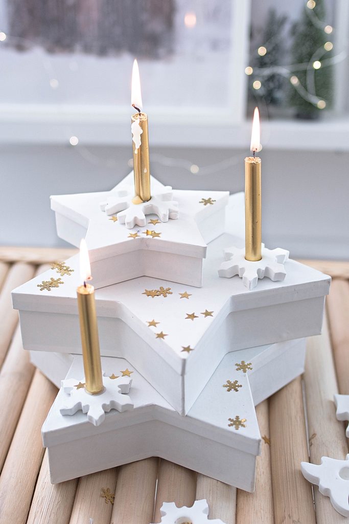 DIY Schneeflocken-Kerzenhalter aus Modelliermasse