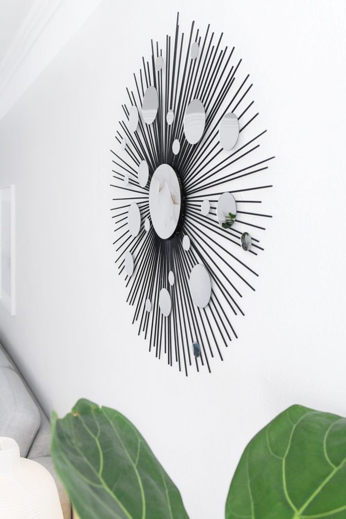 DIY: Low Budget-Sonnenspiegel aus Holzspießen und Spiegelstickern