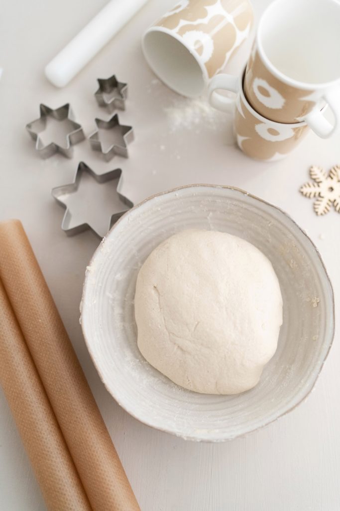 Kreativ-Adventskalender #12: Einfache Weihnachtsdeko aus Salzteig