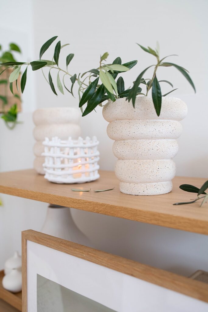DIY | Mit Materialien aus dem Baumarkt zur trendigen Deko-Vase in Steinoptik