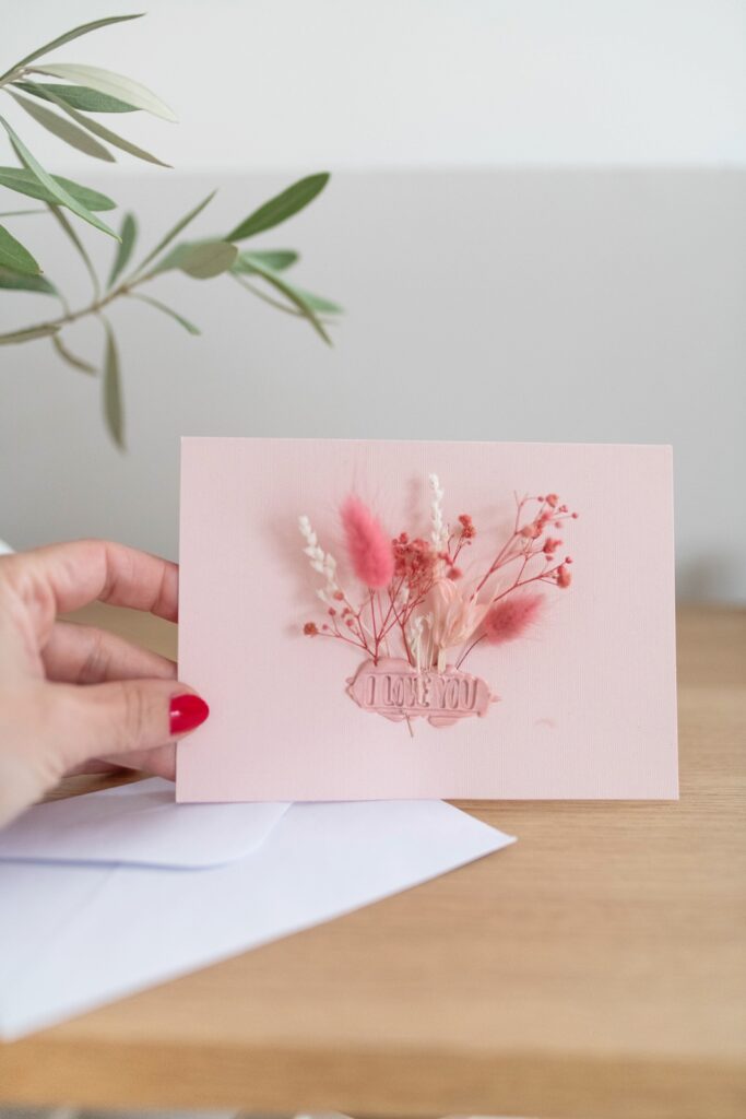 DIY Karten mit Trockenblumen und Siegelwachs 