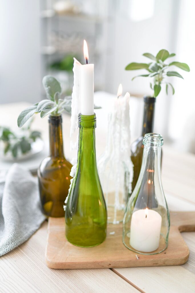 Upcycling: Kerzenhalter aus alten Flaschen