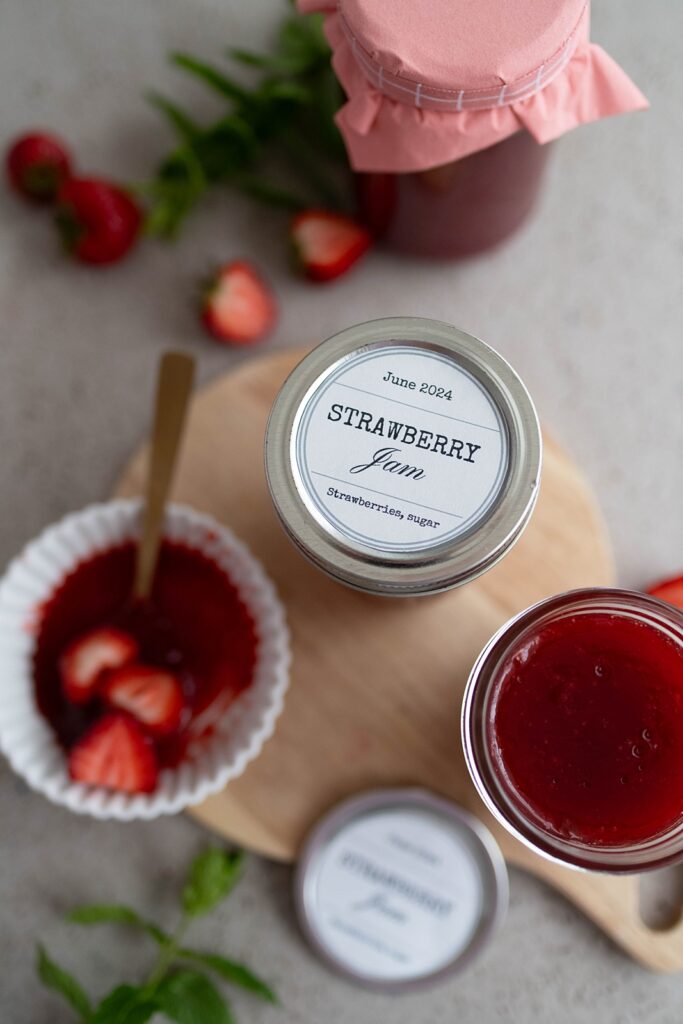 Rezept: Lieblings-Erdbeermarmelade mit Lavendel, Orange und Basilikum