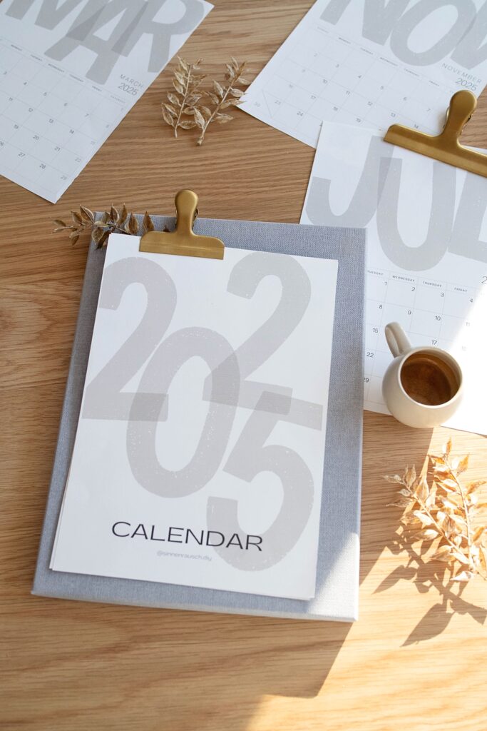 Freebie: Dein Jahreskalender für 2025